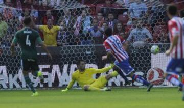 Gol 1-0 de Carlos Castro 