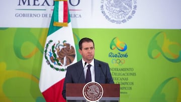 El director de la Comisión Nacional del Deporte, Alfredo Castillo, aseguró que están con la esgrimista y espera se resuelva su situación.