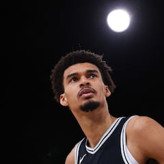 The end of the Wembanyama story and “the best jersey change of all time”.