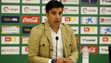Nico Rodríguez, en una rueda de prensa del Elche.