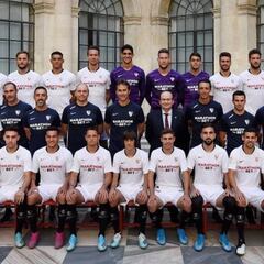 El Sevilla realiza su fotografía oficial de la campaña 2019-20