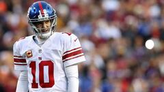 LANDOVER, MD - JANUARY 01: Quarterback Eli Manning #10 of the New York Giants looks on against the Washington Redskins in the first quarter at FedExField on January 1, 2017 in Landover, Maryland.   Patrick Smith/Getty Images/AFP
 == FOR NEWSPAPERS, INTERNET, TELCOS &amp; TELEVISION USE ONLY ==