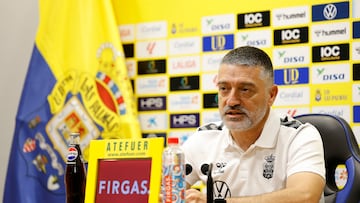 García Pimienta: “Gracias a la decisión de Laporta hoy estoy en Las Palmas, el sitio ideal para mí”