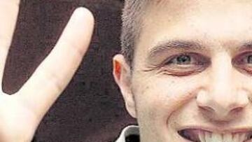 <b>A POR TODAS. </b>Joaquín, siempre optimista, esbozó de manera gráfica su deseo a través de AS, en un día tan señalado como el de hoy: meterle 'Cuatro' al duro y rocoso AZ. ¿Lo conseguirá?