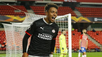 Donyell Malen, en la órbita del Liverpool por 40 millones