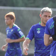 Setién tiene cuatro tocados a tres días del debut liguero