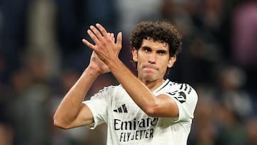 Vallejo agradece al Bernabéu su apoyo tras el encuentro contra el Alavés.