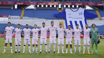 Jugadores de la Selección Mexicana previo al juego contra Honduras en las eliminatorias.