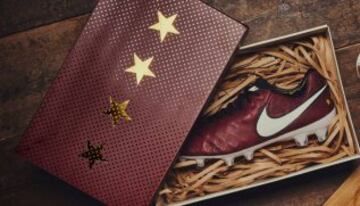 The burgundy coloured Nike Tiempo football boots are a tribute to the Italian's passion for wine and come in a special wine inspired presentation box.