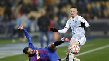 Jordi Alba y Viktor Tsygankov.