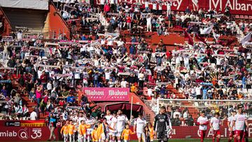 Partido de la jornada 32ª de la Segunda División 2022-2023 entre Albacete-Granada en el Carlos Belmonte.