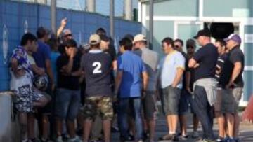 'La Curva' visita al equipo para explicar su malestar