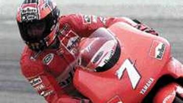 <b>EN FORMA.</b> Carlos Checa está en un buen momento de acuerdo a los resultados obtenidos en los entrenamientos.