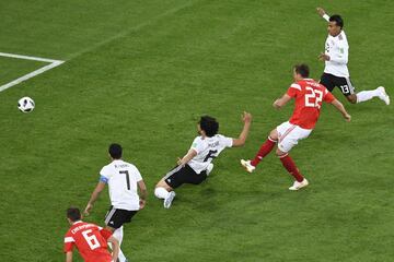 3-0. Artem Dzyuba marcó el tercer gol.