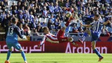 ESPECTACULAR. Griezmann marc&oacute; el 0-1 en Riazor con este gol de chilena. Marcar&iacute;a luego otro. Suma 20 en Liga y es el pichichi atl&eacute;tico.