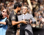 Carlos Vela y Gareth Bale comandaron recibimiento de anillos de campeón para LAFC