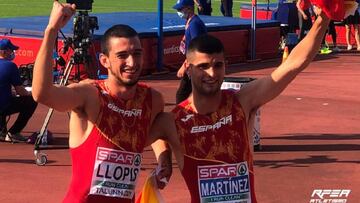 Los atletas Sub-23 Asier Martínez y Enrique Llopis tras ganar la medalla de oro y de bronce, respectivamente, en el Europeo de Tallin (Estonia).