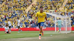 Las Palmas saca el mazo para sepultar al Racing