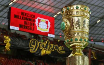 Leverkusen (Germany), 03/04/2024.- The trophy is seen before the German DFB Cup semi-finale soccer match between Bayer 04 Leverkusen and Fortuna Duesseldorf in Leverkusen, Germany, 03 April 2024. (Alemania) EFE/EPA/RONALD WITTEK CONDITIONS - ATTENTION: The DFB regulations prohibit any use of photographs as image sequences and/or quasi-video.
