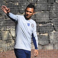 Walter Montoya prácticamente fuera de Cruz Azul