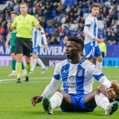 Los fichajes tampoco carburan