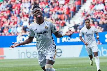 Recital del delantero brasileño, que hizo dos goles y a bien pudieron ser más. Lástima que también le guste sobreactuar, razón por la que volvió a ver una tarjeta amarilla. Vinicius aprovechó su velocidad para perforar la defensa adelantada de Osasuna.