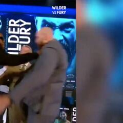 Una rueda de prensa así calienta la pelea al máximo: empujones y amenazas