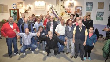 Varios componentes de la Peña Madridista ‘Vitoria La Blanca’ se reunieron para ver el partido entre el CSKA y el Madrid.