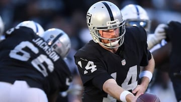 Matt McGloin llevará las riendas del ataque de Oakland Raiders en lugar del lesionado Derek Carr.