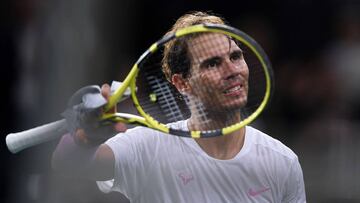Nadal celebra su victoria ante Wawrinka en París.