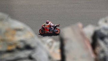ALCANIZ, SPAIN - SEPTEMBER 23: Marc Marquez of Spain and the Repsol Honda Team rides during final practice for the MotoGP of Aragon at Motorland Aragon Circuit on September 23, 2017 in Alcaniz, Spain. (Photo by Dan Istitene/Getty Images)