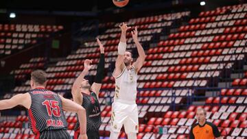 MILAN, ITALY - MARCH 03: (FREE FOR EDITORIAL USE) In this handout image provided by Euroleague Basketball, Rudy Fernandez, #5 of Real Madrid in action during the 2019/2020 Turkish Airlines EuroLeague Regular Season Round 27 match between AX Armani Exchange Milan and Real Madrid at Mediolanum Forum on March 03, 2020 in Milan, Italy (Photo by Handout/Euroleague Basketball via Getty Images)