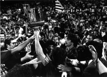 En la final de Copa del Rey de f¨²tbol 1982-83 el Barcelona se enfrentaba a su m¨¢ximo rival (Real Madrid) en el Estadio de La Romareda. El encuentro acab¨® 2-1 a favor del Bar?a. V¨ªctor Mu?oz adelant¨® a los de Barcelona y Santillana puso el empate en el marcador. El propio Marcos Alonso, en el minuto 90 de encuentro, dio la victoria al F¨²tbol Club Barcelona.
