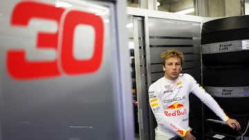 Liam Lawson hace extrañar a Checo Pérez en Red Bull