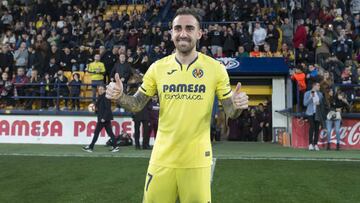 Alcácer, durante su presentación con el Villarreal.