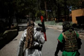 Varios jugadores durante un partido de airsoft en Coin, cerca de Málaga.