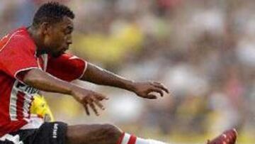 <b>CON MUCHAS GANAS.</B> El delantero brasileño tiene muchas ganas de demostrar su valía en el club bético.