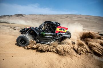 Tercera etapa entre San Juan de Marcona y Arequipa. El español Gerard Farrés.