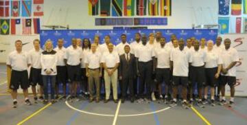 Todos los entrenador del campus de Baloncesto Sin Fronteras en Johannesburgo, Sud¨¢frica.