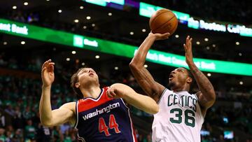 BOSTON, MA - MAY 10: Marcus Smart #36 of the Boston Celtics takes a shot against Bojan Bogdanovic #44 of the Washington Wizards during the second half of Game Five of the Eastern Conference Semifinals at TD Garden on May 10, 2017 in Boston, Massachusetts. The Celtics defeat the Wizards 123-101. NOTE TO USER: User expressly acknowledges and agrees that, by downloading and or using this Photograph, user is consenting to the terms and conditions of the Getty Images License Agreement. Maddie Meyer/Getty Images/AFP
== FOR NEWSPAPERS, INTERNET, TELCOS & TELEVISION USE ONLY ==