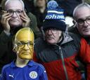 Los seguidores del Leicester homenajean a Ranieri