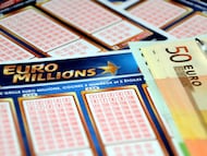 MARSEILLE, FRANCE - 2020/09/15: In this photo illustration a pen and euros banknotes on Euromillions tickets.
A couple from Alsace pocketed the 157 million euros of the Euromillions draw of September 1, 2020. (Photo Illustration by Gerard Bottino/SOPA Images/LightRocket via Getty Images) EUROMILLONES