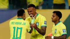 Soccer Football - World Cup - South American Qualifiers - Brazil v Venezuela - Arena Pantanal, Cuiaba, Brazil - October 12, 2023 Brazil's Gabriel celebrates scoring their first goal with teammates REUTERS/Adriano Machado