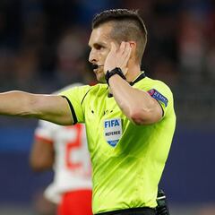 La FEF propone al CSD que los árbitros no se retiren con 45 años