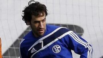 Raúl será titular hoy.