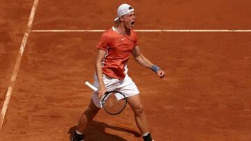 ROME, ITALY - MAY 09:  Denis Shapovalov of Canada celebrates winning the first set against Lorenzo Sonego of Italy during their singles first round match in the Internazionali BNL D&#039;Italia at Foro Italico on May 09, 2022 in Rome, Italy. (Photo by Alex Pantling/Getty Images)