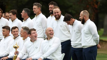 Golf - The 2025 Ryder Cup - Bethpage Black Golf Course, Farmingdale, New York, United States - September 23, 2025 Team Europe's Sepp Straka, Robert MacIntyre, Shane Lowry, Tyrrell Hatton and Viktor Hovland ahead of the competition REUTERS/Brendan Mcdermid