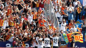 El Valencia estuvo bien acompañado en el último derbi en el Ciutat.