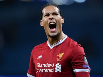 MANCHESTER, ENGLAND - APRIL 10:  Virgil van Dijk of Liverpool celebrates his sides victory after the UEFA Champions League Quarter Final Second Leg match between Manchester City and Liverpool at Etihad Stadium on April 10, 2018 in Manchester, England.  (Photo by Laurence Griffiths/Getty Images,)