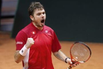 Stanislas Wawrinka derrotó por 6-1, 3-6, 6-3 y 6-2 a Jo-Wilfried Tsonga y mañana competería en el dobles.